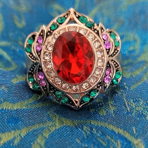 Exquisite  Noble  Flower Ring - Picture 7 of 7